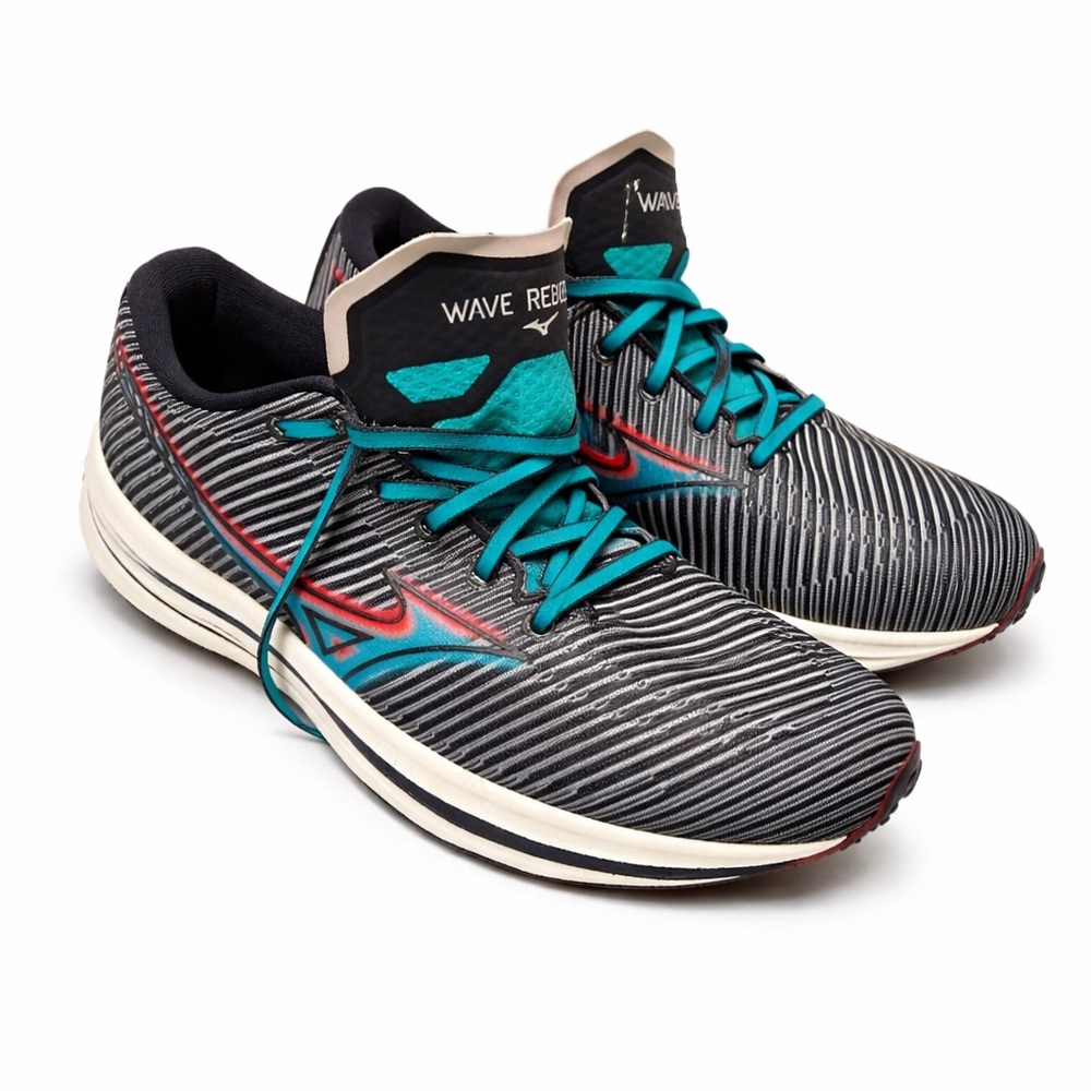 MIZUNO Women's Wave Rebellion Shoes, size 10